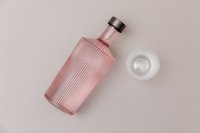 Vacker Rosa Vattenflaska i Glas med Skruvlock - Paveau | Online hos Northmans.se